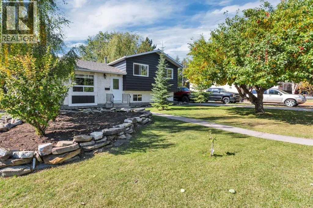 54 Lakeview Crescent