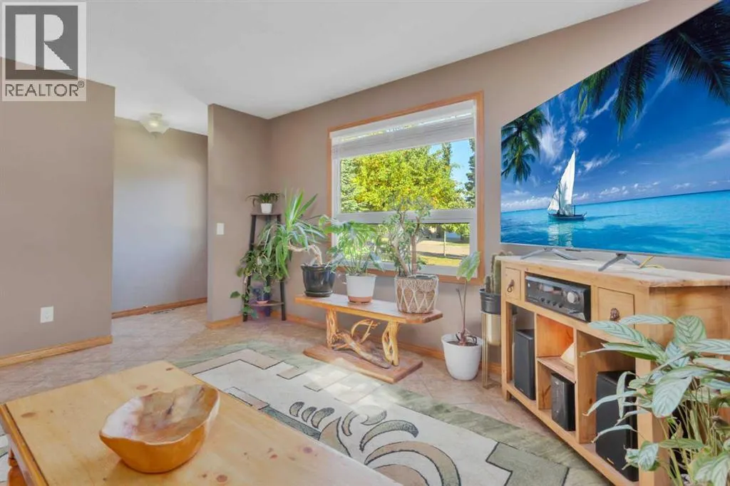 54 Lakeview Crescent