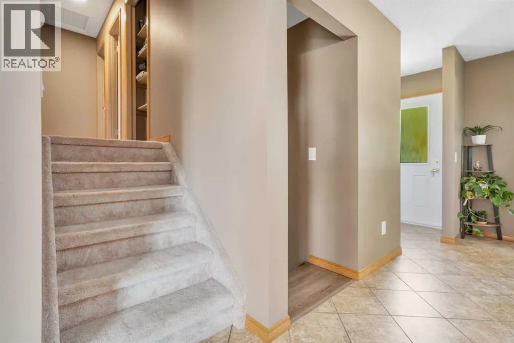 54 Lakeview Crescent