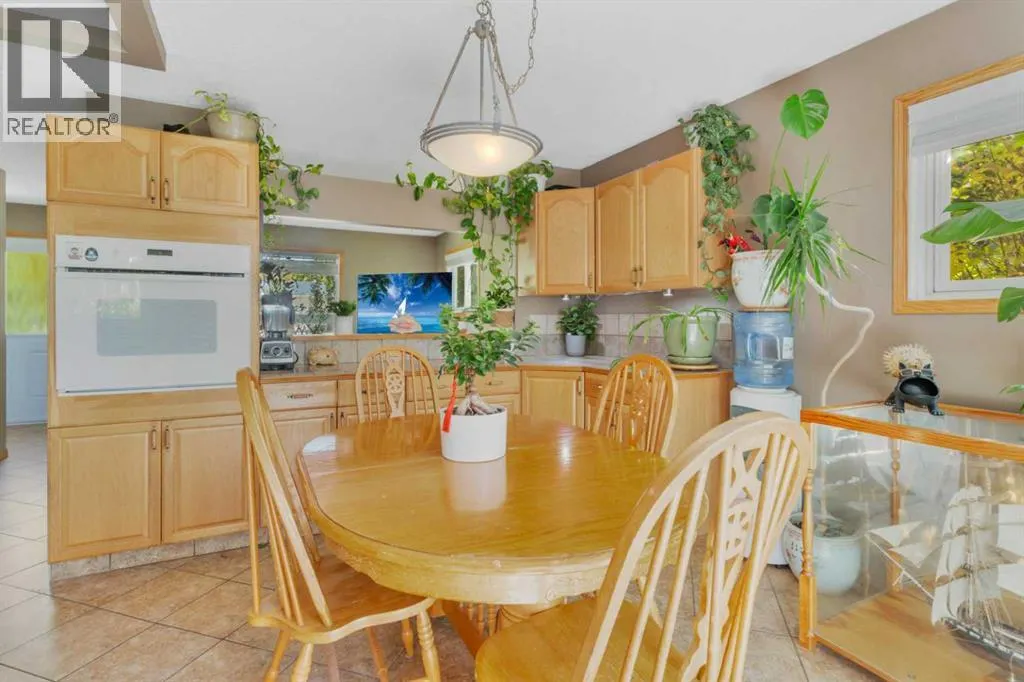 54 Lakeview Crescent