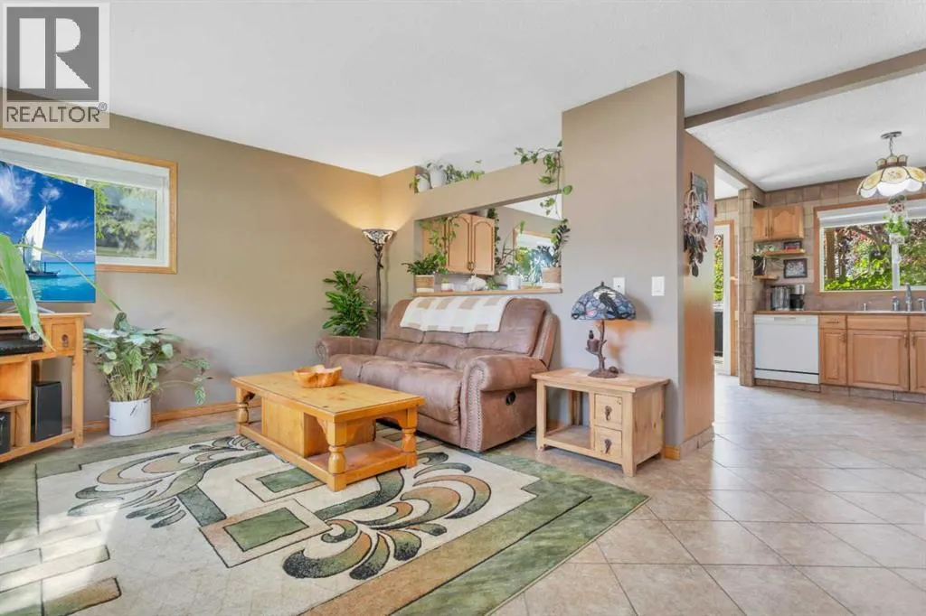 54 Lakeview Crescent