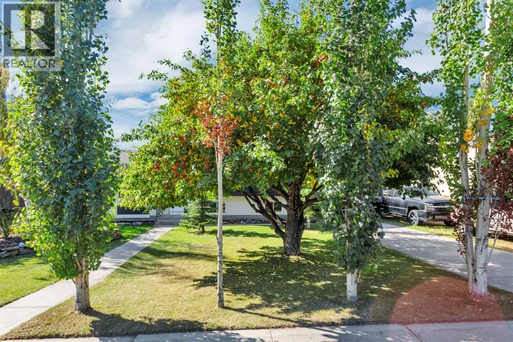 54 Lakeview Crescent