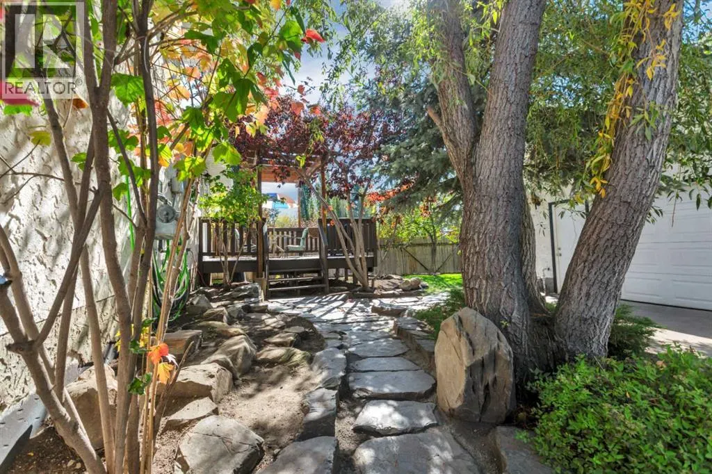 54 Lakeview Crescent