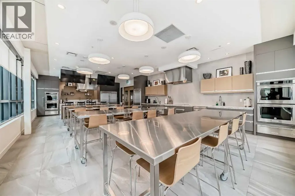 101, 10 Mahogany Circle SE
