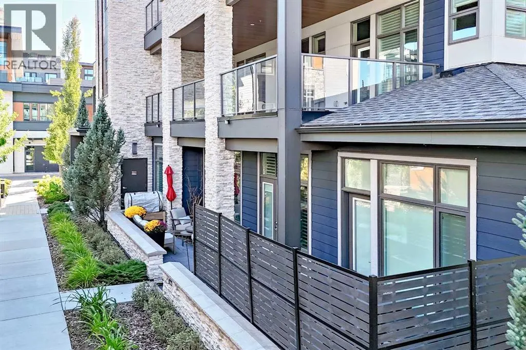 101, 10 Mahogany Circle SE
