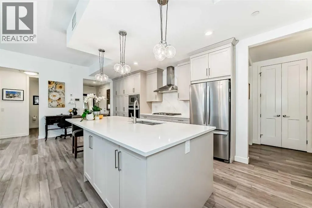 101, 10 Mahogany Circle SE