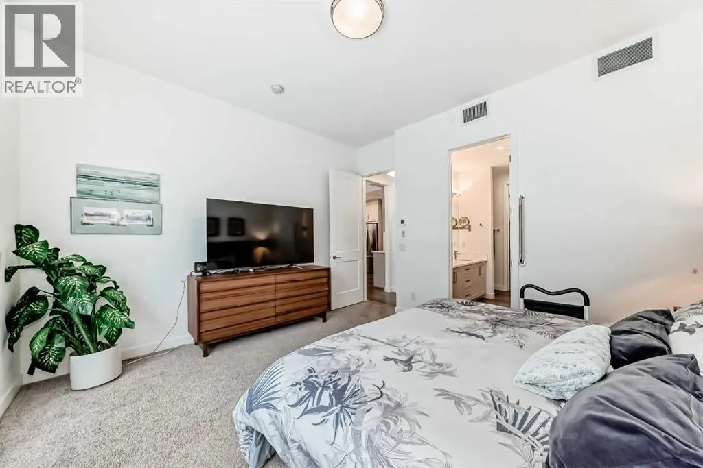 101, 10 Mahogany Circle SE