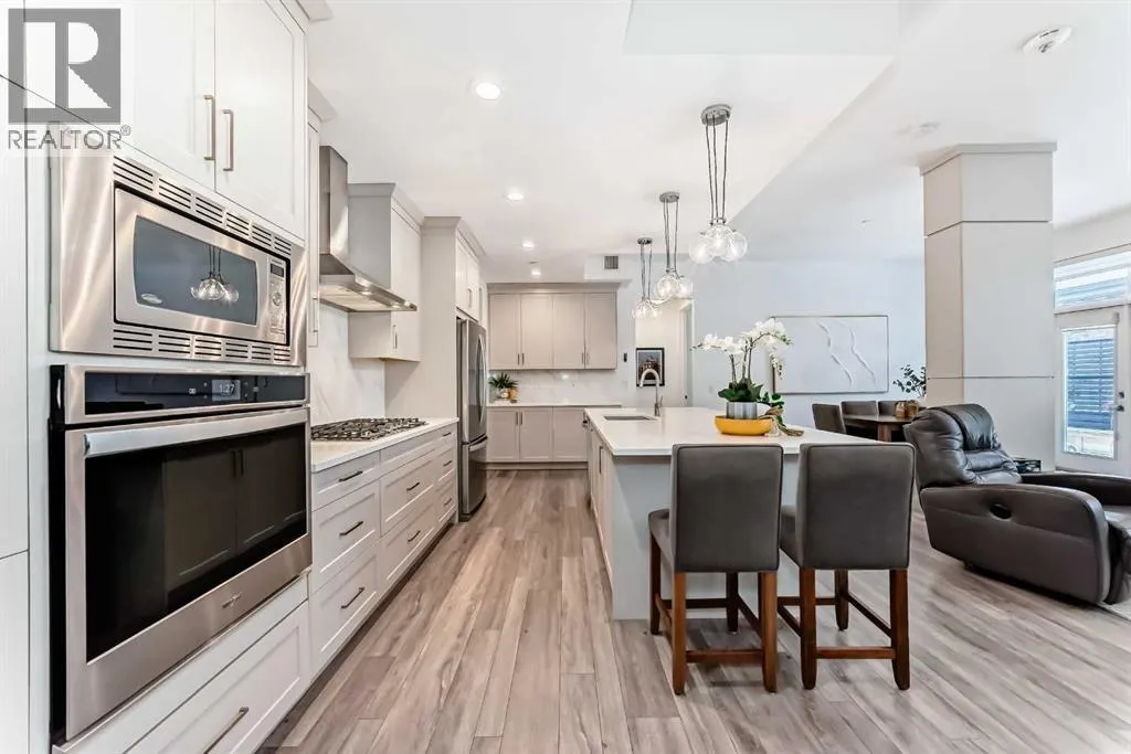 101, 10 Mahogany Circle SE
