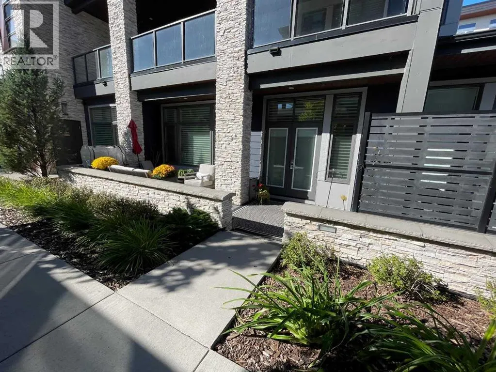 101, 10 Mahogany Circle SE