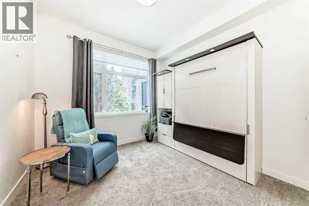 101, 10 Mahogany Circle SE