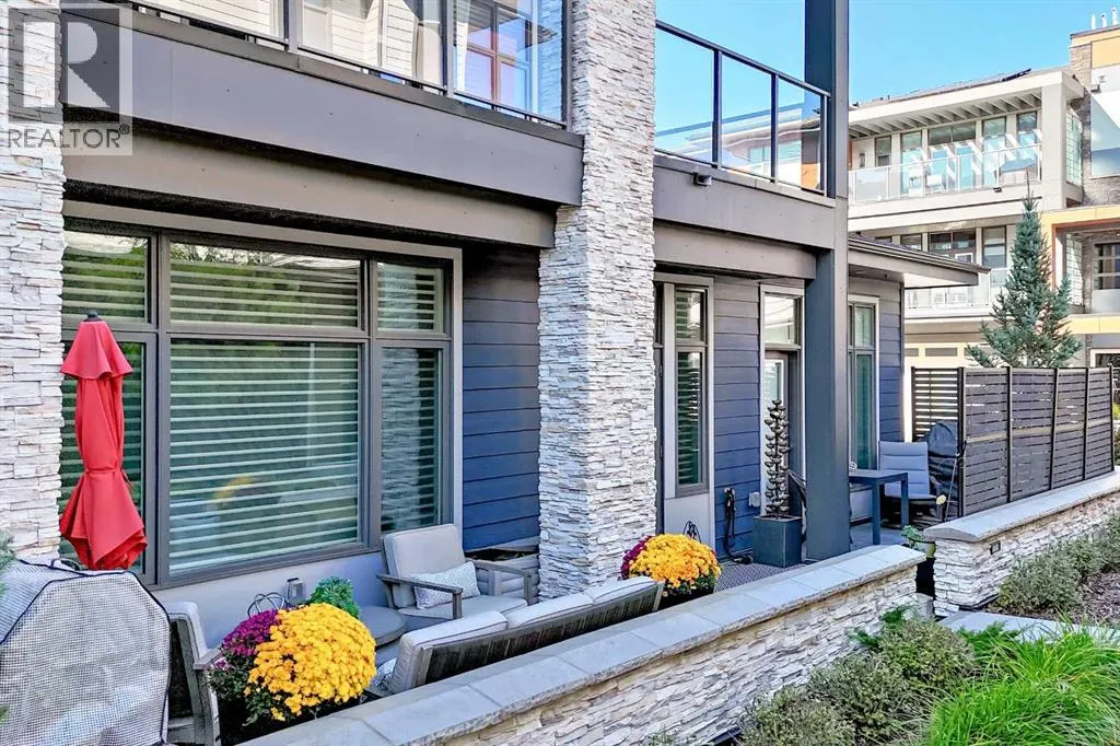 101, 10 Mahogany Circle SE