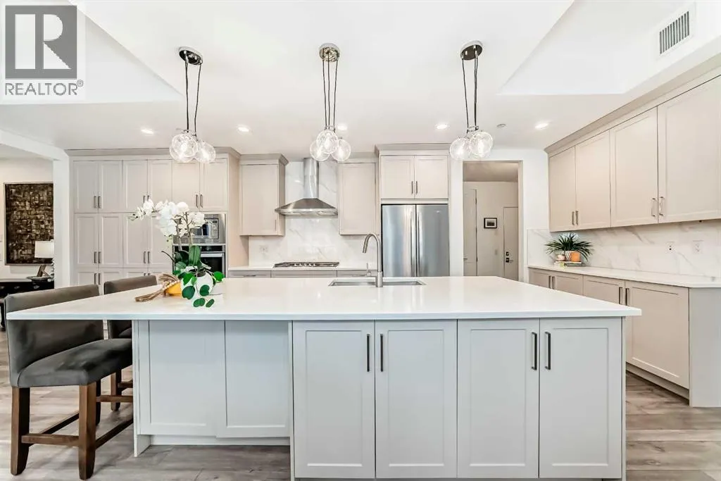 101, 10 Mahogany Circle SE