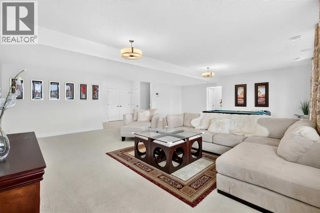 196 Stonemere Close