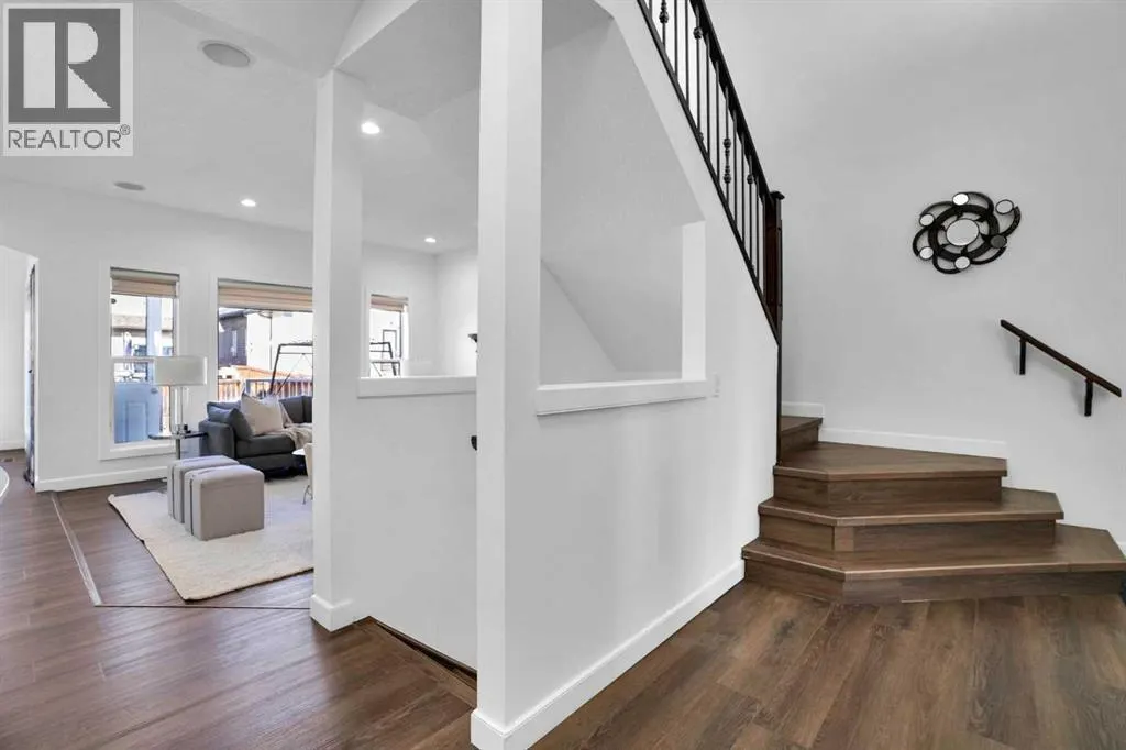 309 Everridge Drive SW