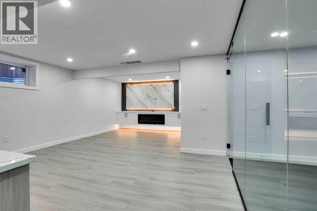 309 Everridge Drive SW