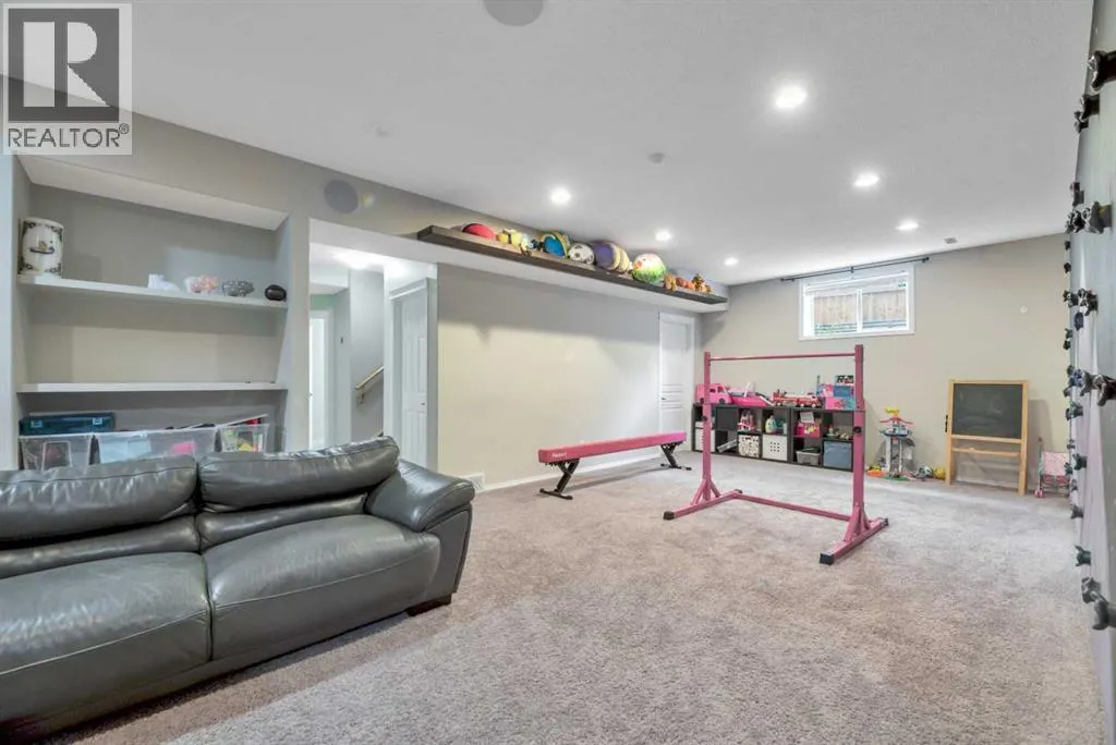 245 Springmere Way