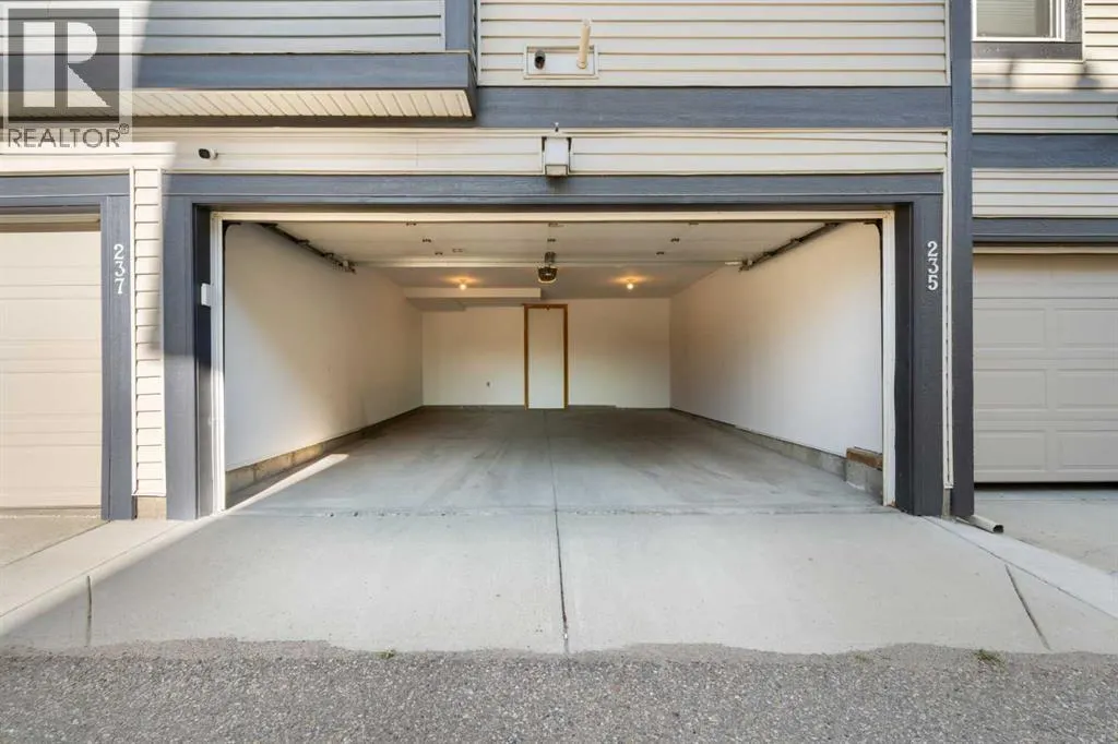 235 Mckenzie Towne Link SE
