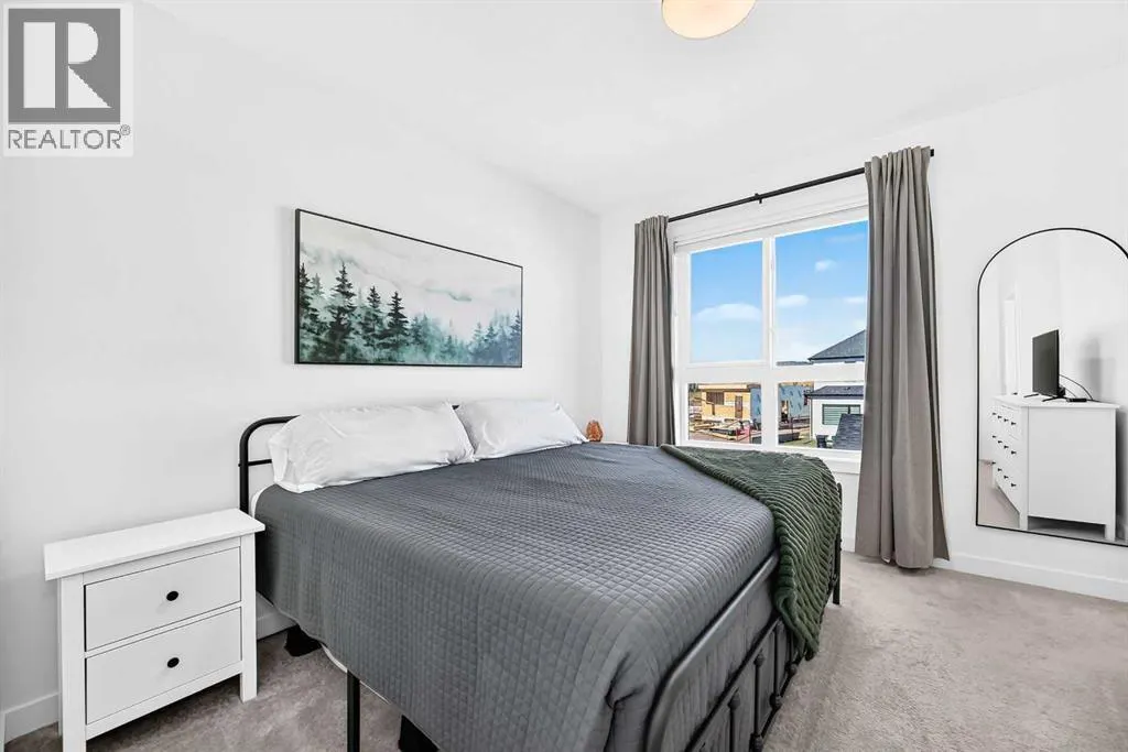 35 Silverton Glen Green SW