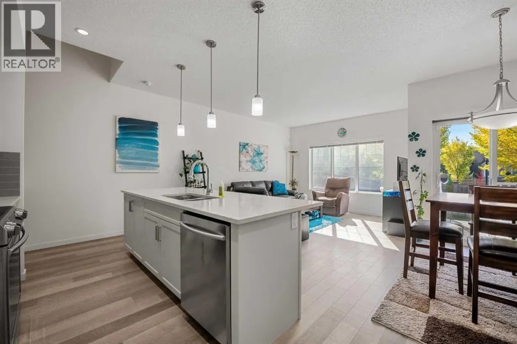 203 Mahogany Grove SE