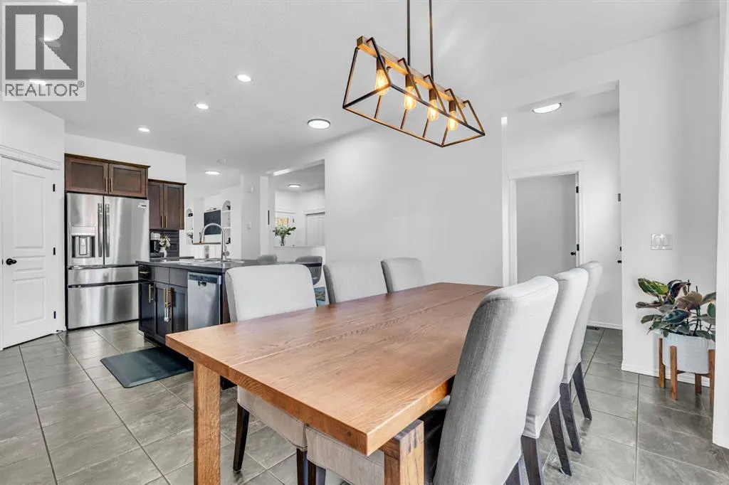 123 Elgin Meadows Way SE