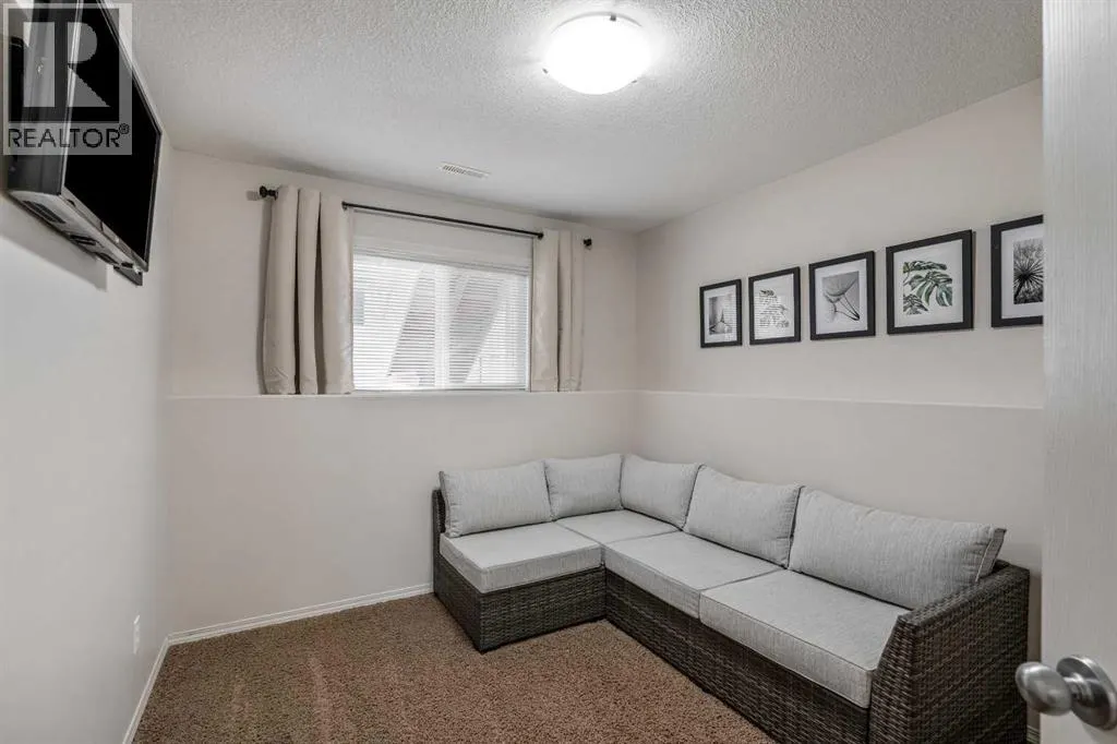 113 Mt Sundance Crescent W