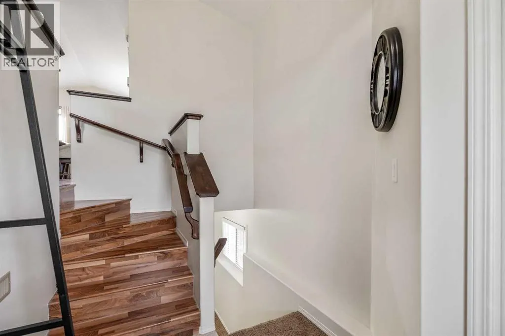 113 Mt Sundance Crescent W