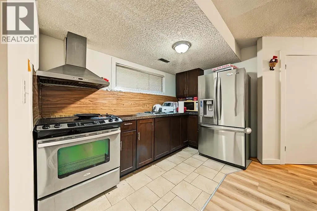 310 Castleridge Drive NE