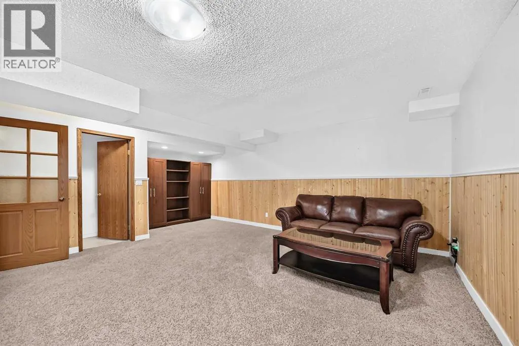 200 Downey Place