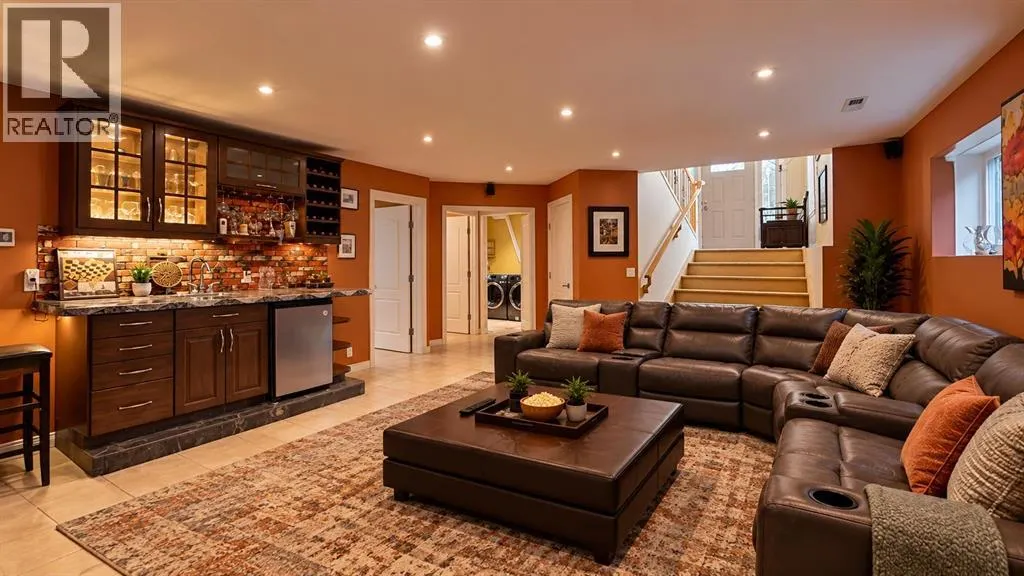 18 Tuscany Meadows Heights NW