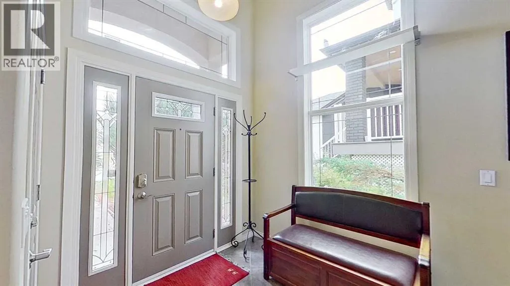 18 Tuscany Meadows Heights NW