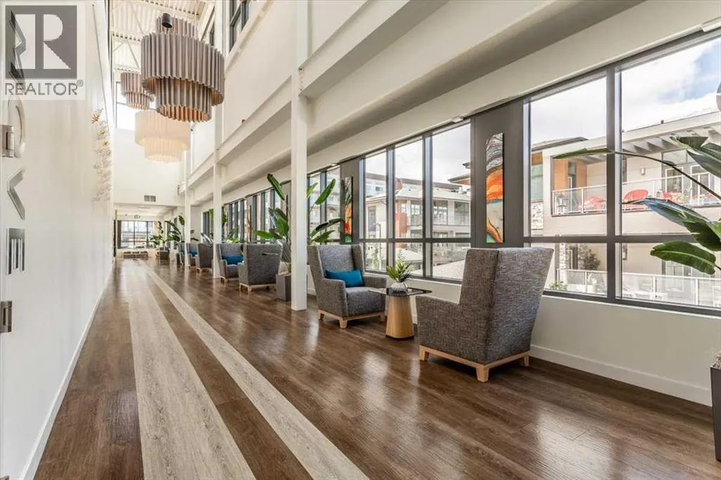 412, 122 Mahogany Centre SE