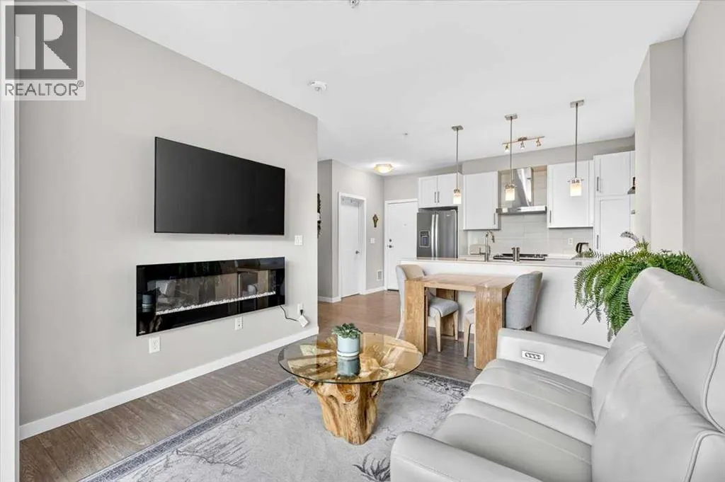 412, 122 Mahogany Centre SE