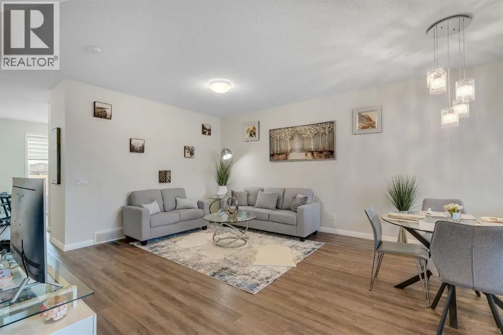 77 Red Sky Way NE