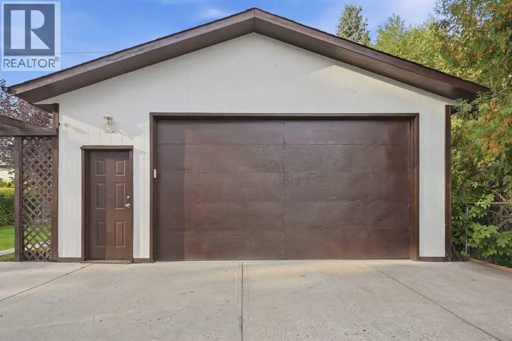 104 Shawglen Rise SW