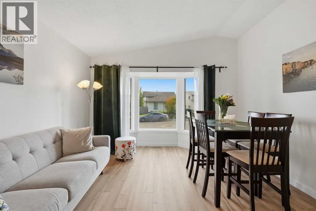 104 Shawglen Rise SW