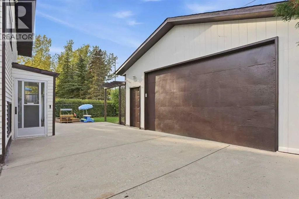 104 Shawglen Rise SW