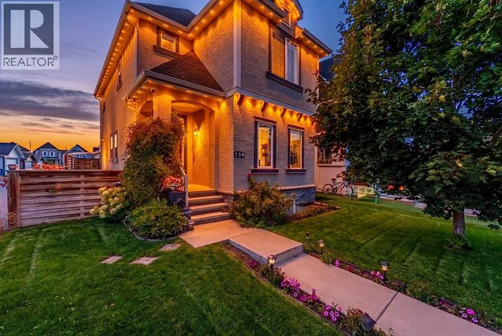 158 Mahogany Grove SE
