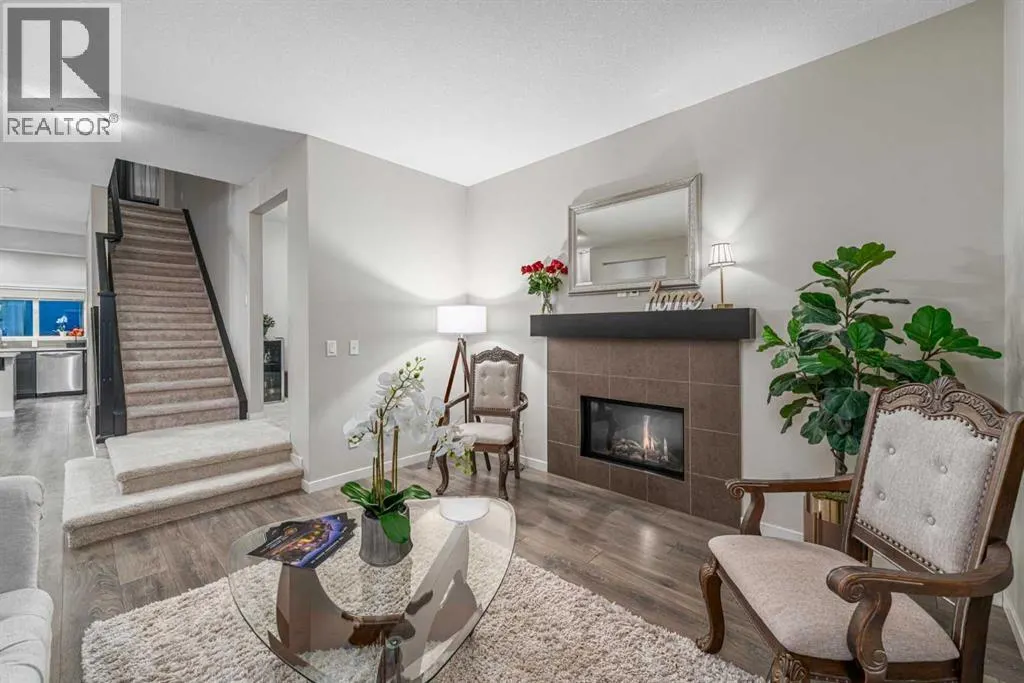 158 Mahogany Grove SE