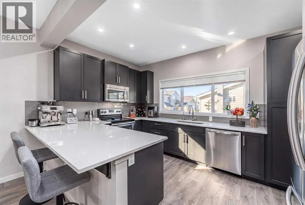 158 Mahogany Grove SE