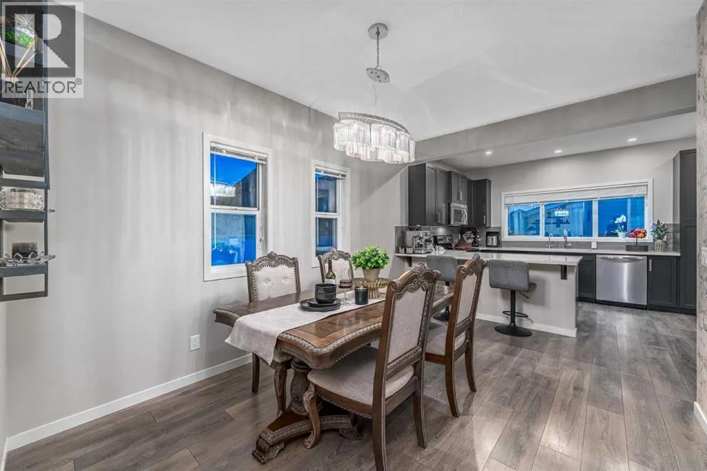 158 Mahogany Grove SE