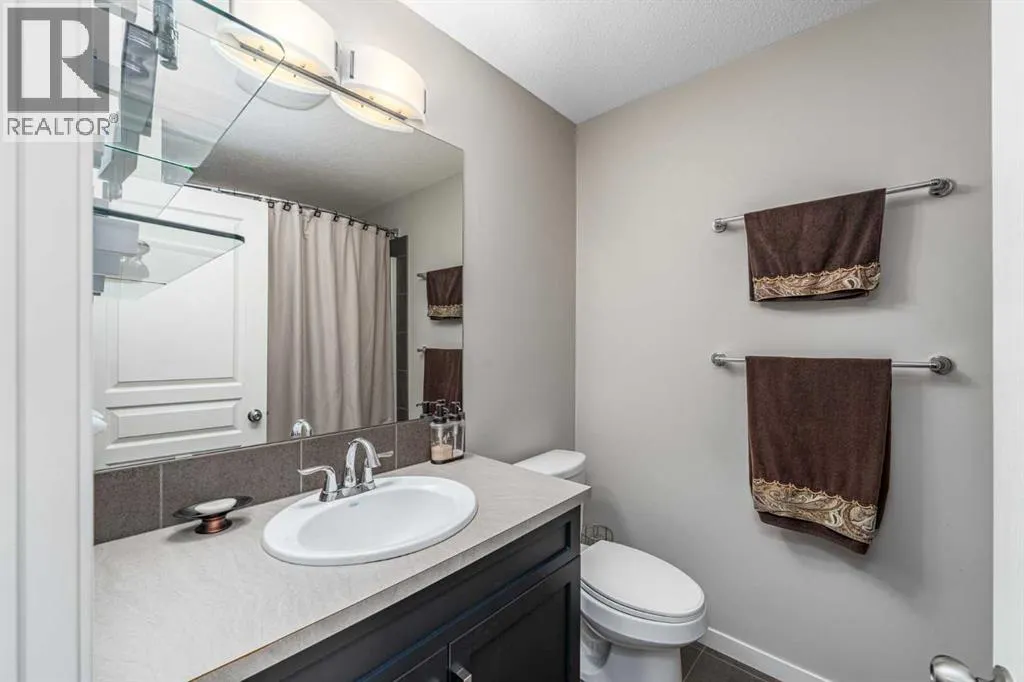 158 Mahogany Grove SE