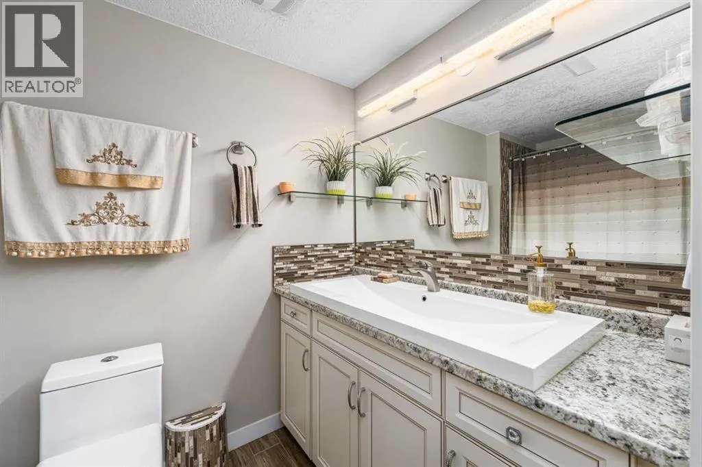 158 Mahogany Grove SE