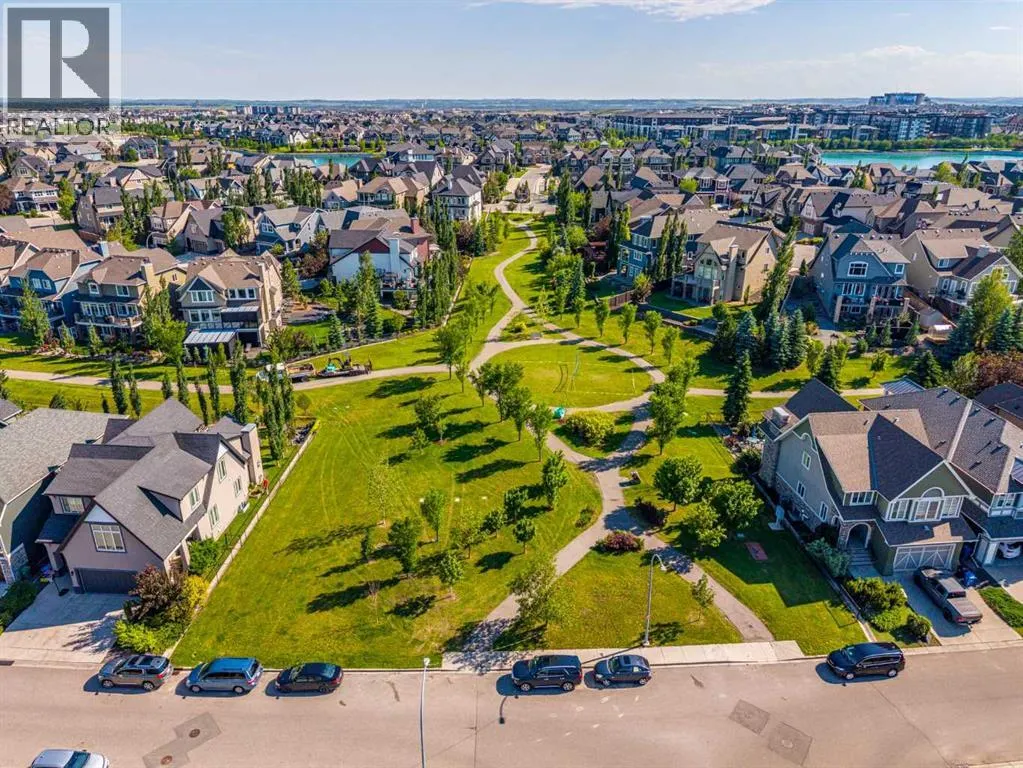 158 Mahogany Grove SE