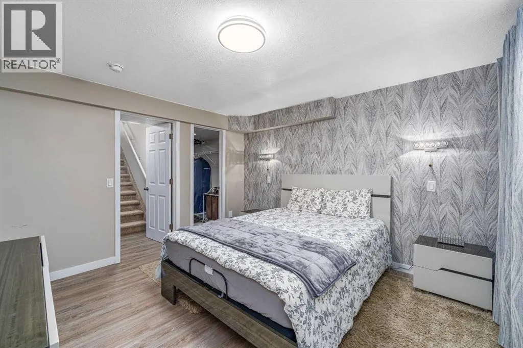 158 Mahogany Grove SE