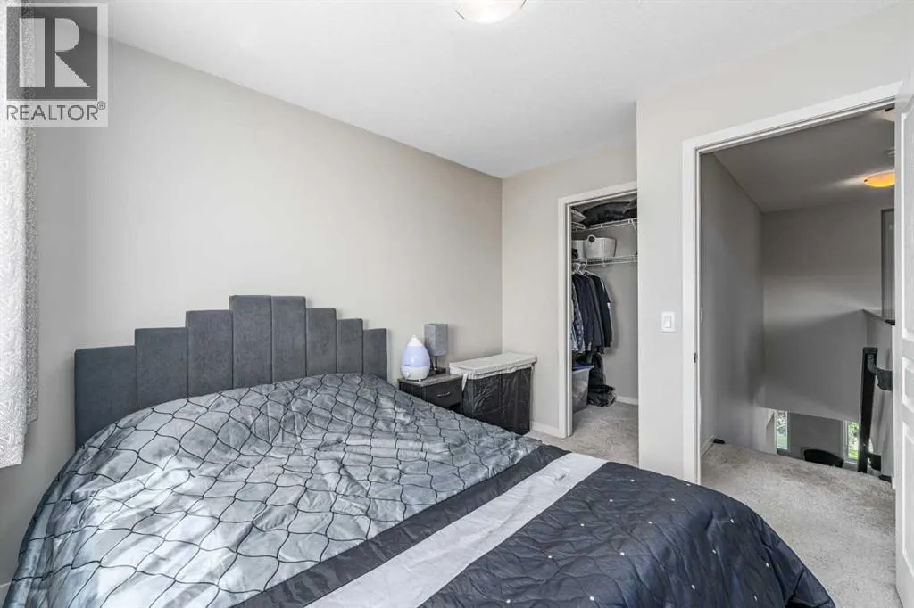158 Mahogany Grove SE