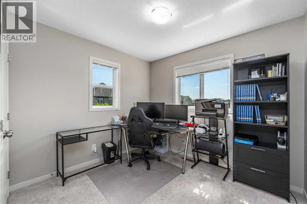 158 Mahogany Grove SE