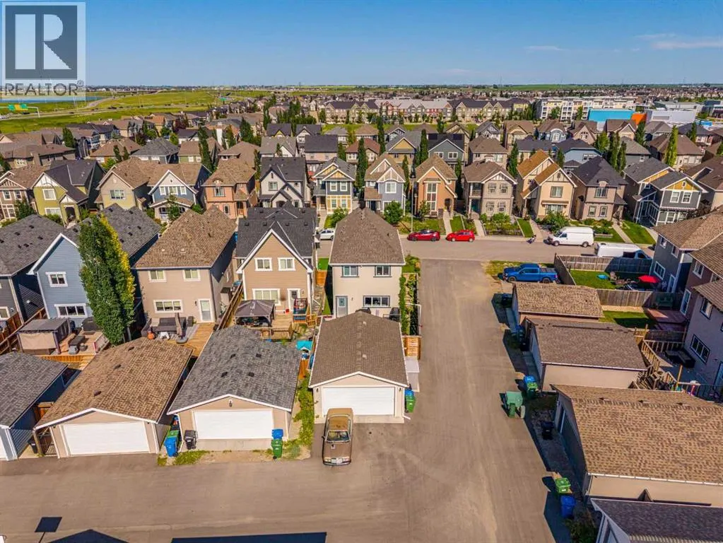 158 Mahogany Grove SE