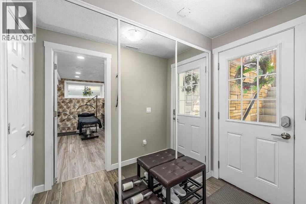158 Mahogany Grove SE