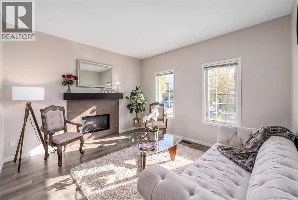 158 Mahogany Grove SE