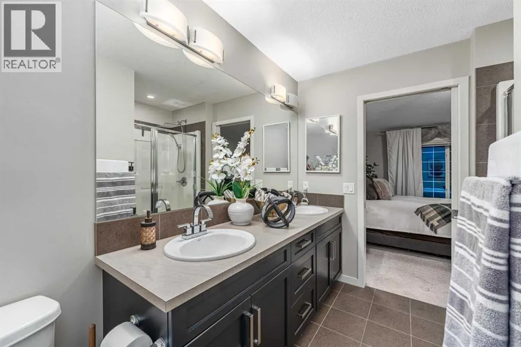 158 Mahogany Grove SE